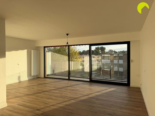 Appartement te huur in Hoboken met 2 slaapkamers - foto 1