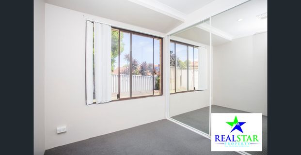 Light, Bright & Well-Presented 4x2 Home in Sought-After Kinross! - Photo 1