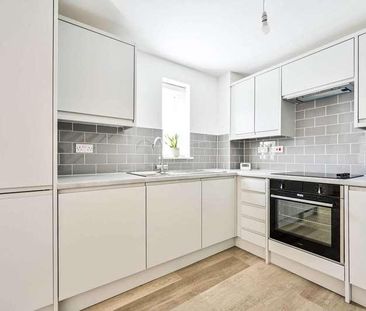 Waverley Court, Woking, GU22 - Photo 3
