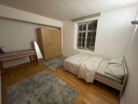 3 Bed Flat, Addison Way, NW11 - Photo 5