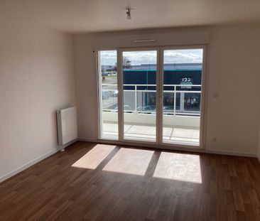 Location Appartement 2 pièces 43m² MONDEVILLE 14120 - Photo 3