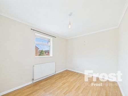Kilross Road, Feltham, Middlesex,TW14 - Photo 3