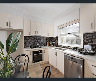 Modern Double-Storey Townhouse with Stylish Living & Prime Location - Photo 6