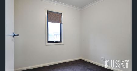 FOR LEASE – Modern 4-Bedroom Townhouse in Croydon North - Photo 3