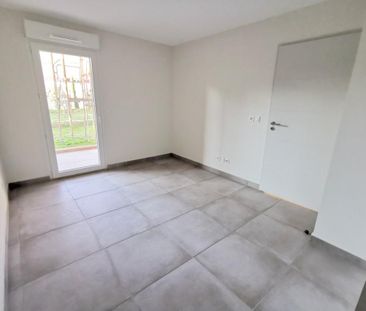 Location Appartement 2 pièces 45m² VILLENEUVE LES AVIGNON 30400 - Photo 6