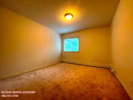 #208 5730 Riverbend Road Northwest - Photo 2