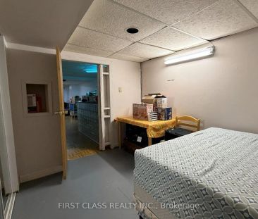 17 BRISBOURNE GROVE - Photo 2