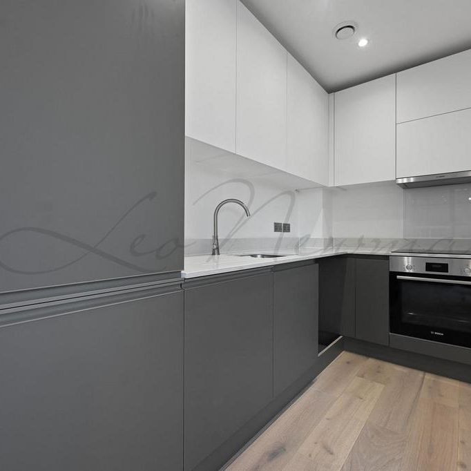 Studio to rent - Photo 1