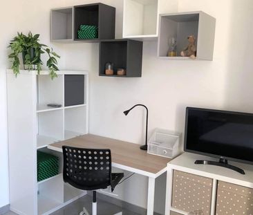 Двухкомнатная квартира расположенная рядом с метро Турро - Photo 2