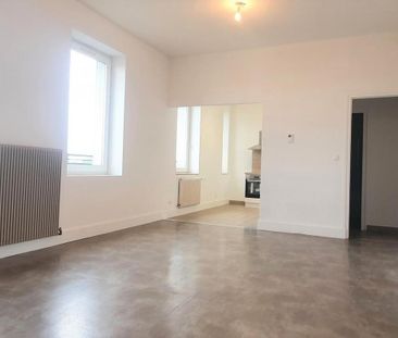 Location Appartement 80m² RIORGES 42153 - Photo 1