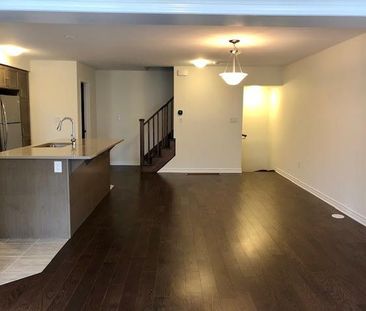 For Lease - 25 McGrath Avenue, Richmond Hill, Ontario - Photo 4