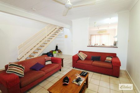 Close to Town - 2 Bedroom Unit with Communal Pool - Photo 4