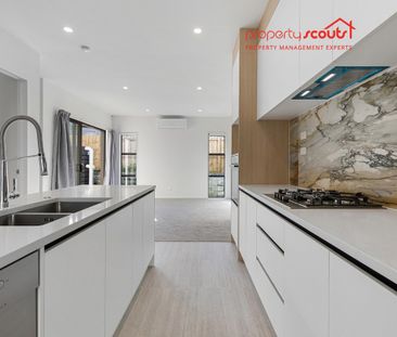 4-Bedroom Family Home in Massey - Photo 5
