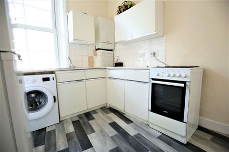 1 bedroom flat to rent - Photo 5