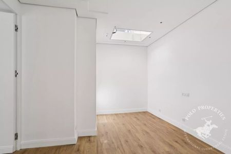 Appartement à louer à Paris 8Ème - Photo 4