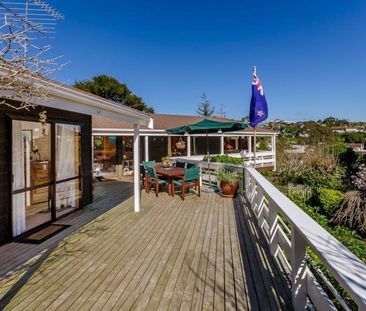 Charming 3BR in Torbay - 2min from LongBay beach - Photo 6