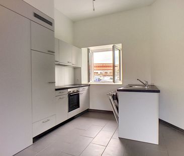 Joli appartement rafraîchi de 2.5 pièces au rez - Photo 3