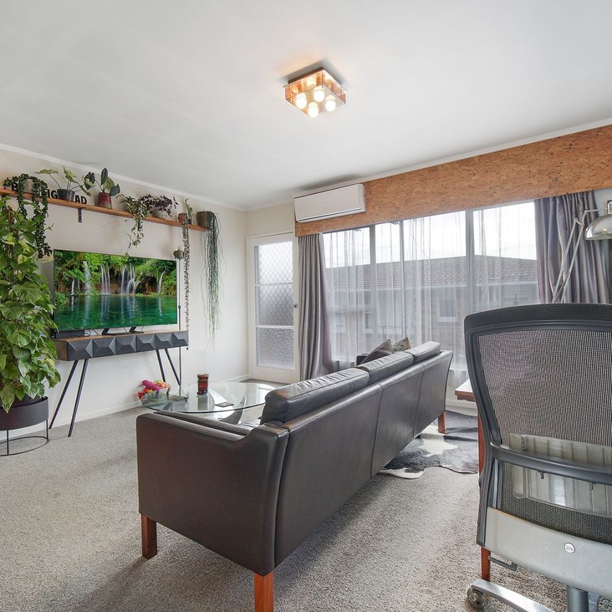 Prime Location Living - Photo 1