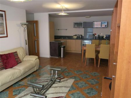 2 bedroom apartment to rent - Photo 2