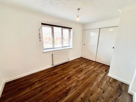 Caversham Avenue, Shoeburyness, Southend-on-Sea, Essex, SS3 8TX - Photo 4