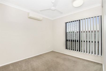 34 Donostia Crescent, Bushland Beach - Photo 4