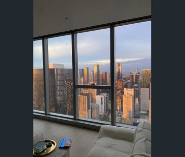 Spectacular CBD View 60th Floor Apartment - Photo 1