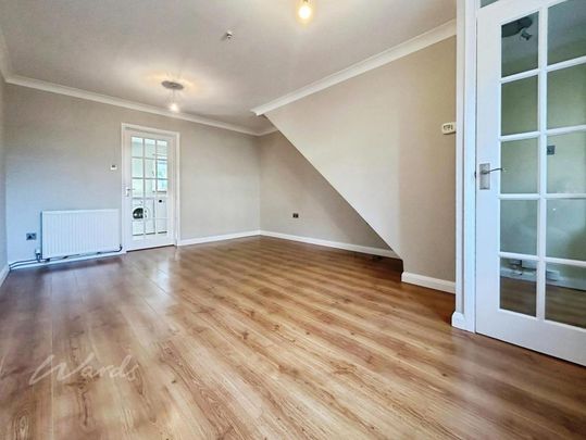 2 bedroom end of terrace house to rent - Photo 1