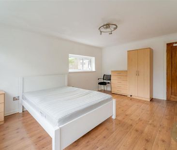 3 bedroom townhouse to rent - Photo 3