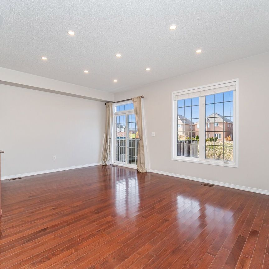 For Lease - 745 Farmstead Drive Unit# 4, Milton, Ontario - Photo 1