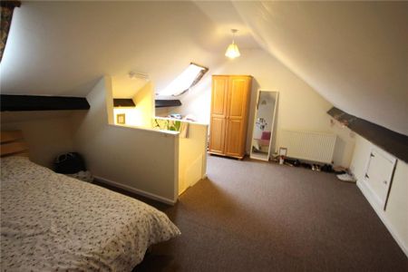 5 bedroom semi-detached house to rent - Photo 3