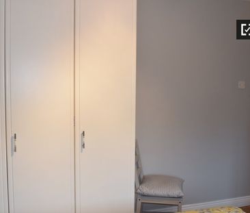 Charming room in 3-bedroom house, Dublin - Photo 5