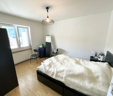 Appartement de 2 pièces avec grand balcon et ascenseur! - Foto 2