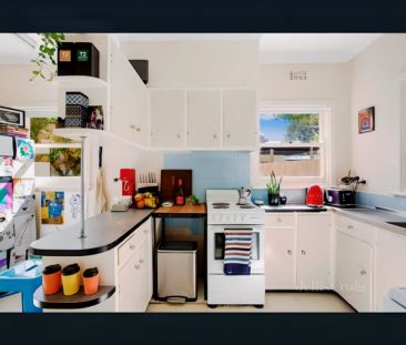 3 Bed, 1 Bath - Photo 6