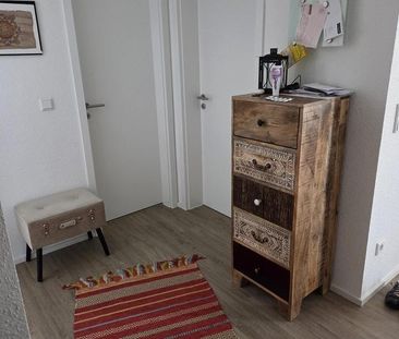Stilvolle 3-Zimmer Wohnung mit Balkon in Bischofsheim - Photo 2