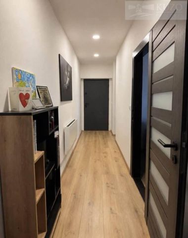 Pronájem bytu 2+1 55 m2 - Fotografie 2