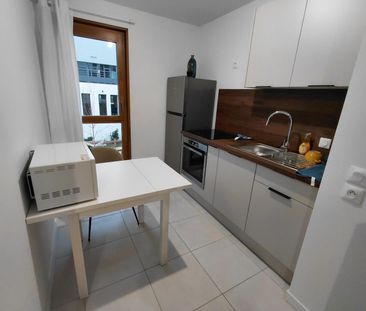 Location Appartement 2 pièces 43m² LYON 7ème - Photo 6