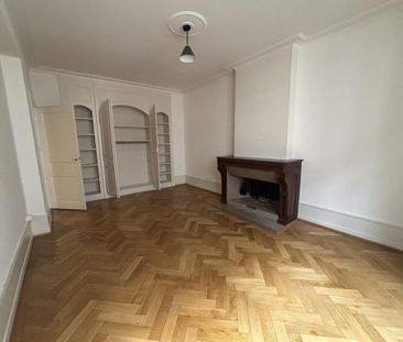 Charmant 2,5 Pièces en Vieille Ville - à louer rapidement - Photo 4