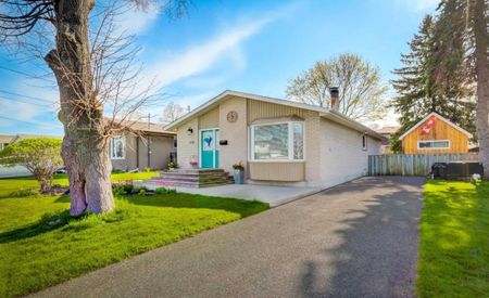 For Lease - 878 West Shore Boulevard, Pickering, Ontario - Photo 5