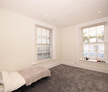 Sheen Road, RichmondProperty for lettings - Chasebuchanan - Photo 2