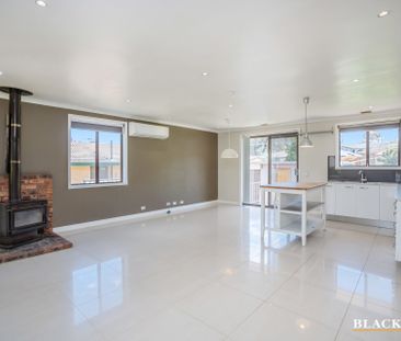 4 McHugh Street, Evatt ACT 2617 - House For Rent | Domain - Photo 3