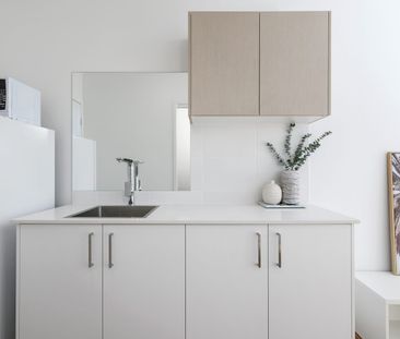 Brand-New Micro Apartment - All Bills Included - Photo 2