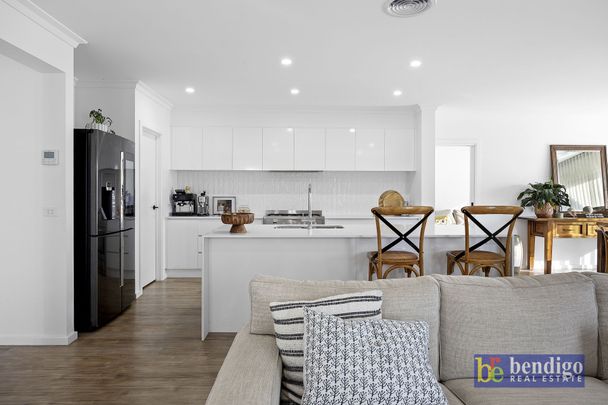 Modern Luxury Meets Everyday Comfort - Photo 1