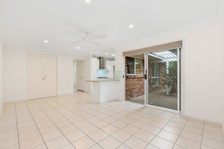 13 Sunnyvale Place, Belmont QLD 4153 - House For Rent | Domain - Photo 3