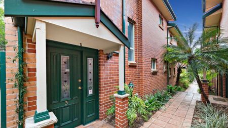 3/61-63 Parkview Road, Russell Lea NSW 2046 - Townhouse For Rent | Domain - Photo 2