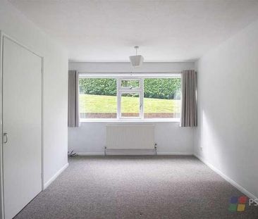 Garden Flat Jireh Court, Haywards Heath, RH16 - Photo 3