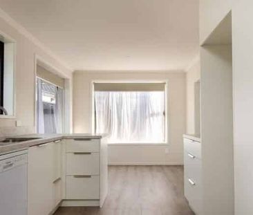Beautifully Renovated Brick Home in Popular Witherlea - Photo 1