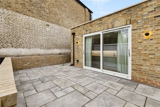 Northcote Road, London, SW11 6PN - Photo 1