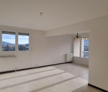 Location Appartement 4 pièces 78m² PRIVAS 07000 - Photo 2