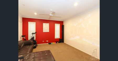 Stunning Waterfront Family Home for Rent - with option to be furnished - Photo 5