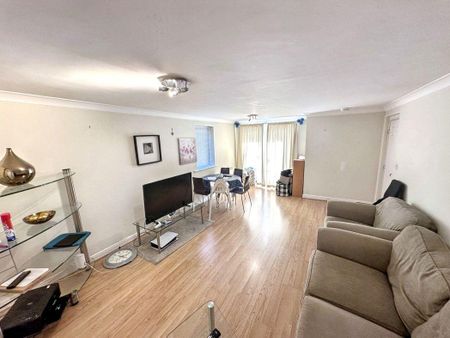 Knightsbridge Court, Gosforth, Newcastle upon Tyne, Tyne and Wear, NE3 2JZ - Photo 2